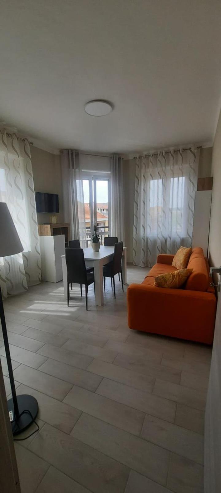 Ferienwohnung Anzalone House Asti Exterior foto